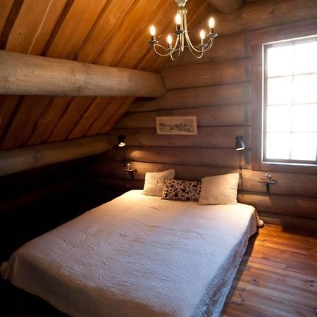 Log Cabin In Nature - Situated In Trillevallen- Are Undersaker Exterior photo