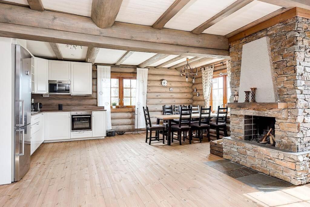 Log Cabin In Nature - Situated In Trillevallen- Are Undersaker Exterior photo