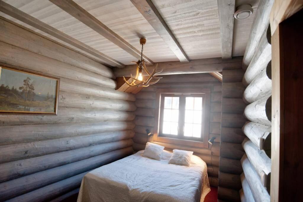Log Cabin In Nature - Situated In Trillevallen- Are Undersaker Exterior photo