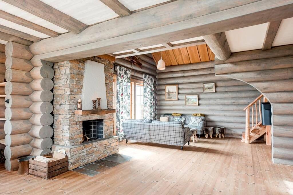Log Cabin In Nature - Situated In Trillevallen- Are Undersaker Exterior photo