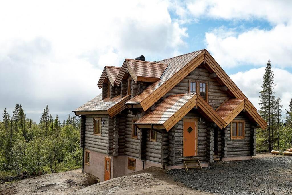Log Cabin In Nature - Situated In Trillevallen- Are Undersaker Exterior photo