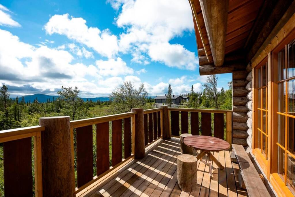 Log Cabin In Nature - Situated In Trillevallen- Are Undersaker Exterior photo